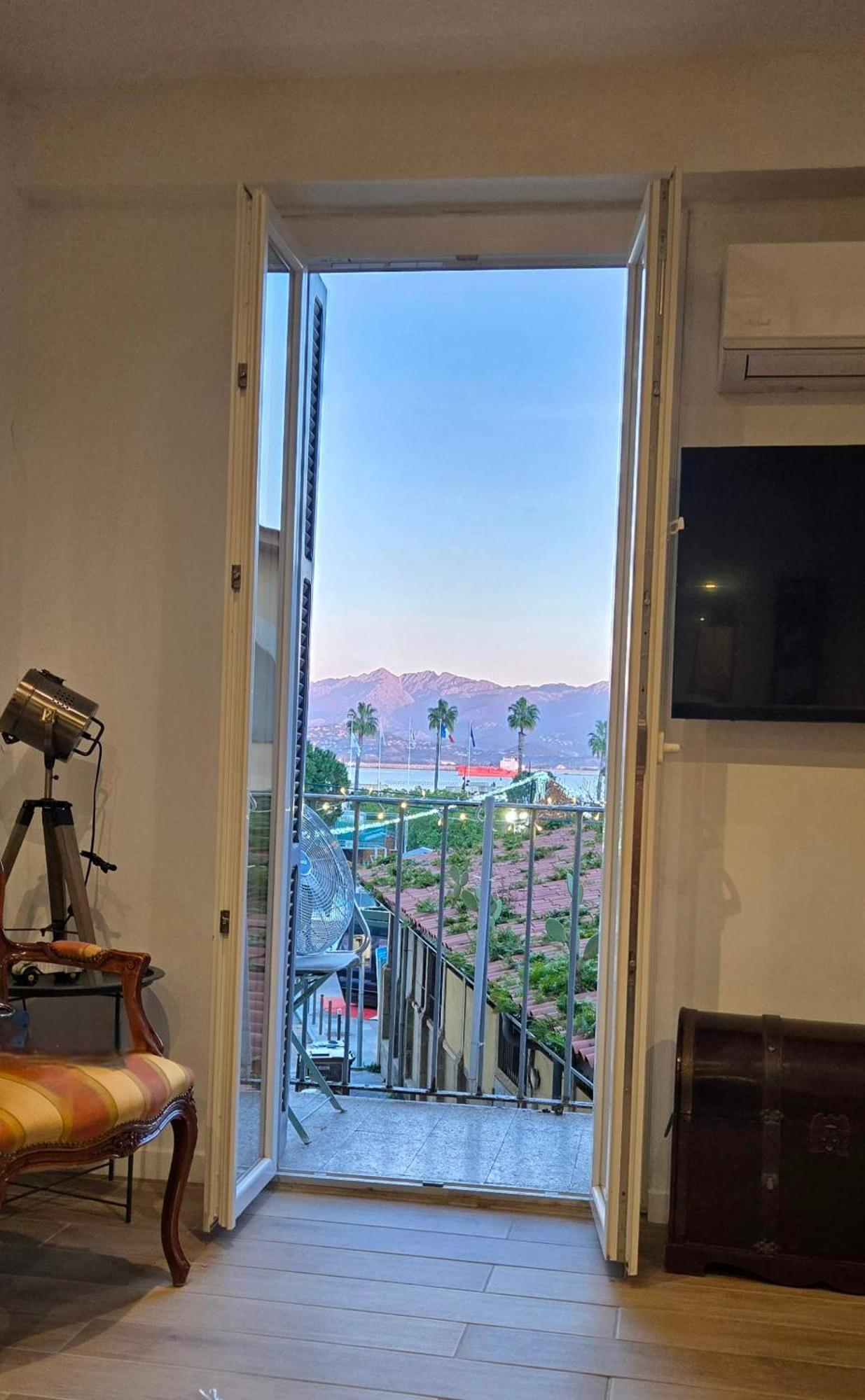 Apartament Superbe T2 Avec Balcons, Vieux Port, Hyper Centre Ajaccio Ajaccio  Zewnętrze zdjęcie